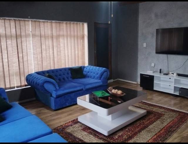 3 BEDROOM HOUSE FOR SALE IN VANDERBIJLPARK CW 5